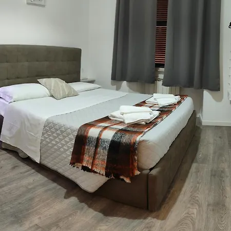 Vaticano San Pietro Metro Ottaviano 3*