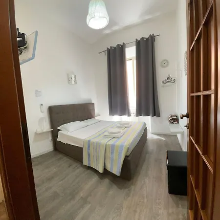 Vaticano San Pietro Metro Ottaviano Gæstehus 3*